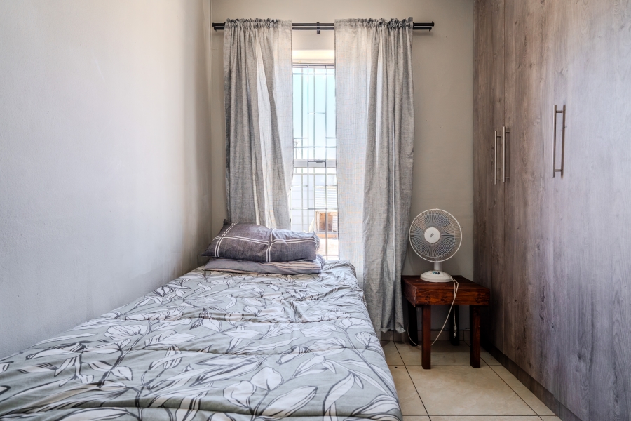 5 Bedroom Property for Sale in Ottery Western Cape